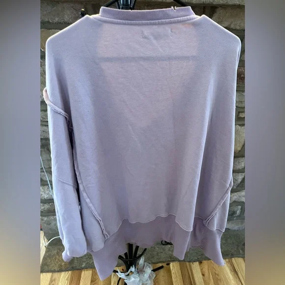 (NWOT) We The Free Free People Oversized V-Neck Sweatshirt XL | Lavender - Picture 3 of 3